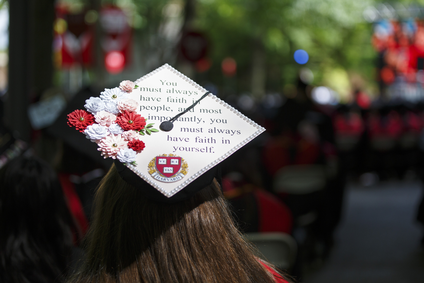 A mortarboard with a nice saying written on it